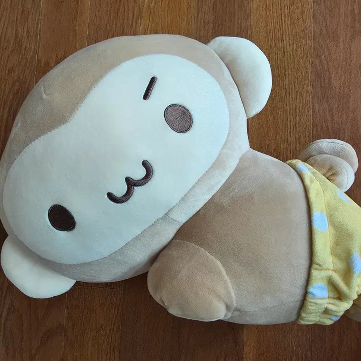 [BUNJANG] Hinakuu Kusungi Body Pillow Cushion Plush / 히나쿠우 쿠숭이 바디필로우 쿠션 인형