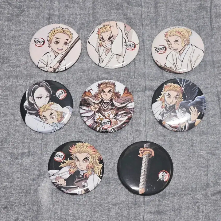 [BUNJANG] Demon Slayer: Mugen Train Kyojuro Rengoku Can Badge Set / 귀멸의 칼날 극장판 렌고쿠 캔뱃지 + 덤