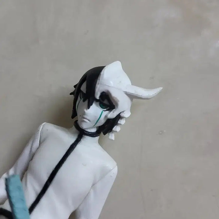 [BUNJANG] Bleach Ulquiorra Figure (Damaged) / 블리치 우르키오라 하자품