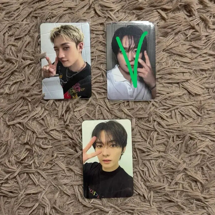[BUNJANG] Stray Kids SKZ THIS MAN 2nd Week Lucky Draw Music Korea POB Bang Chan Lee Know Photocard / 스트레이키즈 스키즈 디스앤댓 팝업 2주차 럭드 뮤직코리아 미공포 특전 방찬 리노 포카