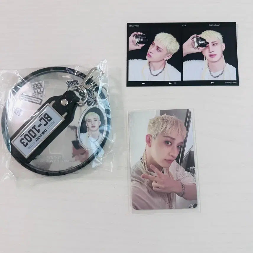 [BUNJANG] Stray Kids Disc&amp;That Truck Version Bang Chan Keychain, Two Cut Photo, Photocard Bundle Set / 스키즈 디스앤댓 트럭버전 방찬 양도