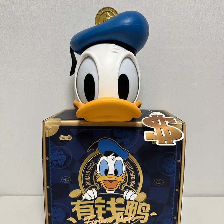 [BUNJANG] Donald Duck Gold Coin Concept Figure / 도날드덕 피규어 금화