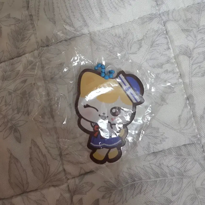 [BUNJANG] IVE MINIVE Pop-up Acrylic Keyring Cheese / 아이브 미니브 팝업 아크릴키링 치즈 판매합니다