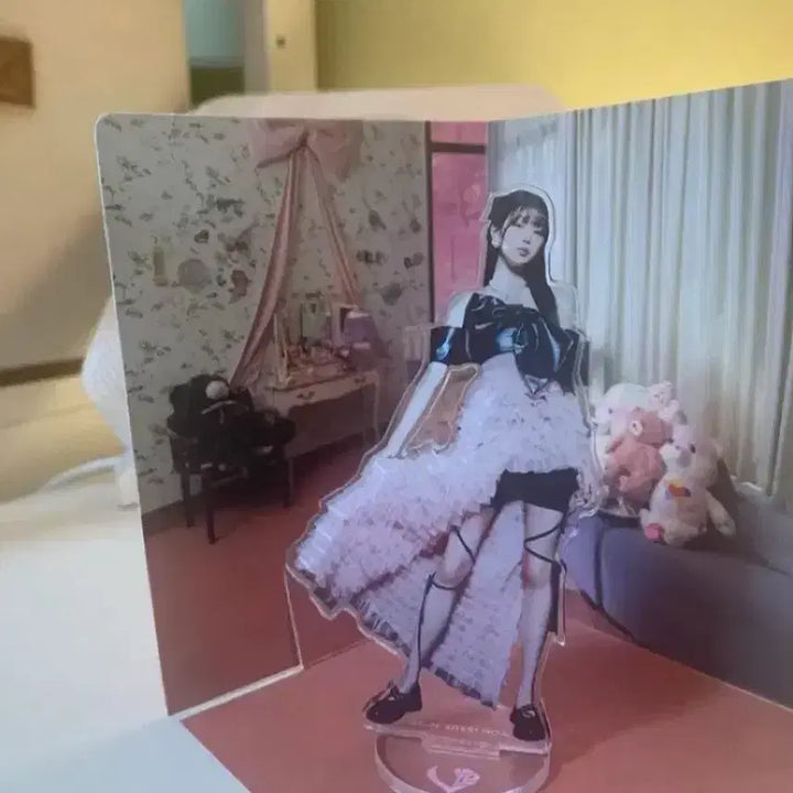 [BUNJANG] IVE Jang Wonyoung DICON Acrylic Stand / 아이브 장원영 디아이콘 아크릴 스탠드 양도