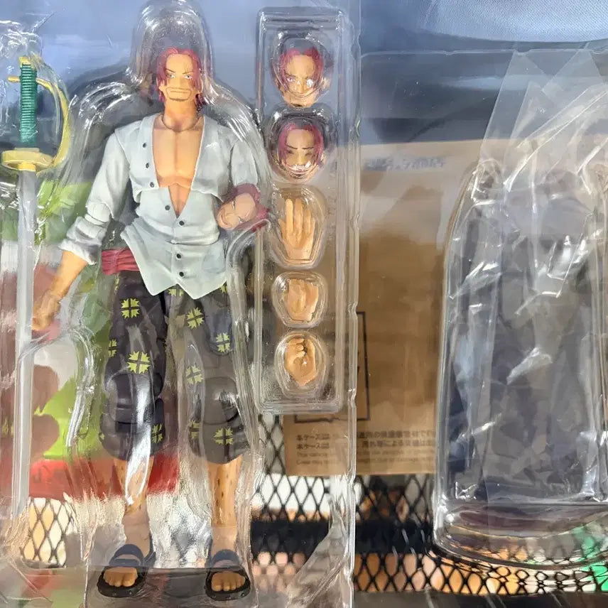 [BUNJANG] One Piece Variable Action Heroes Shanks Figure ver. 1.5 (Includes First Press Limited Parts) / 원피스 베리어블 액션 히어로즈 초회한정 파츠 포함 샹크스 피규어 ver1.5 팝니다.