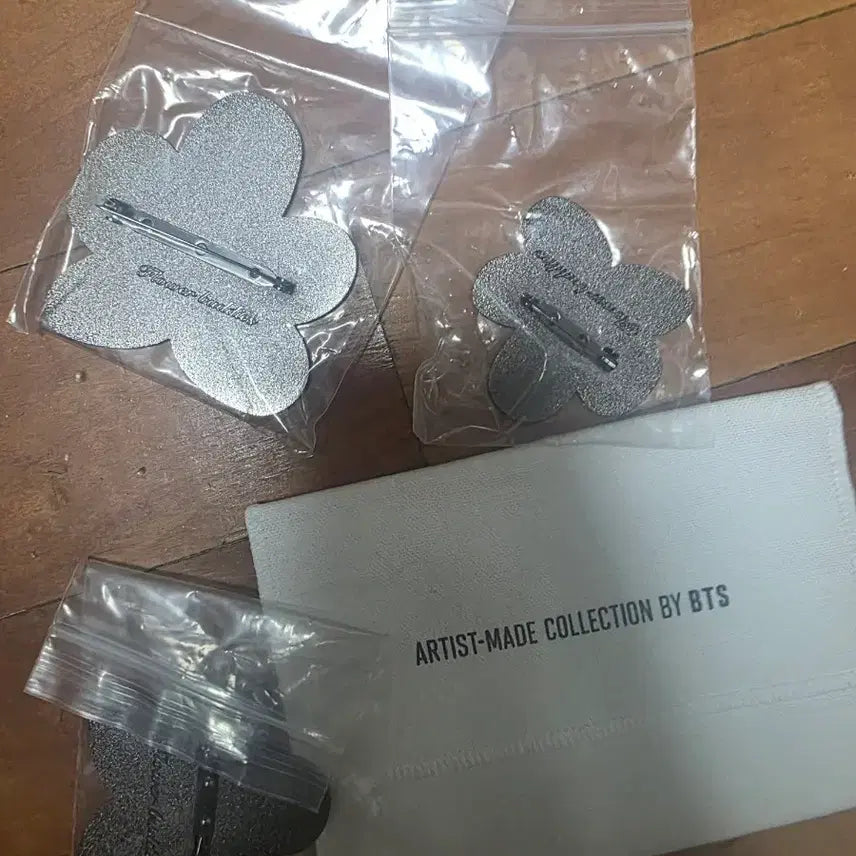 [BUNJANG] BTS V Badge / 방탄 BTS 뷔 V 아티스트 메이드 뱃지