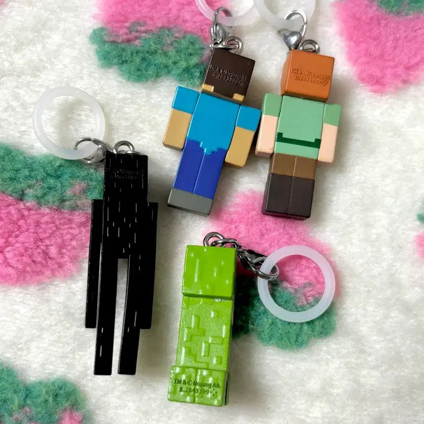 [BUNJANG] Minecraft Mojang"s Mark Gacha Figure Bundle Set / 일괄) 마인크래프트 마크 메지루시 가챠 판매