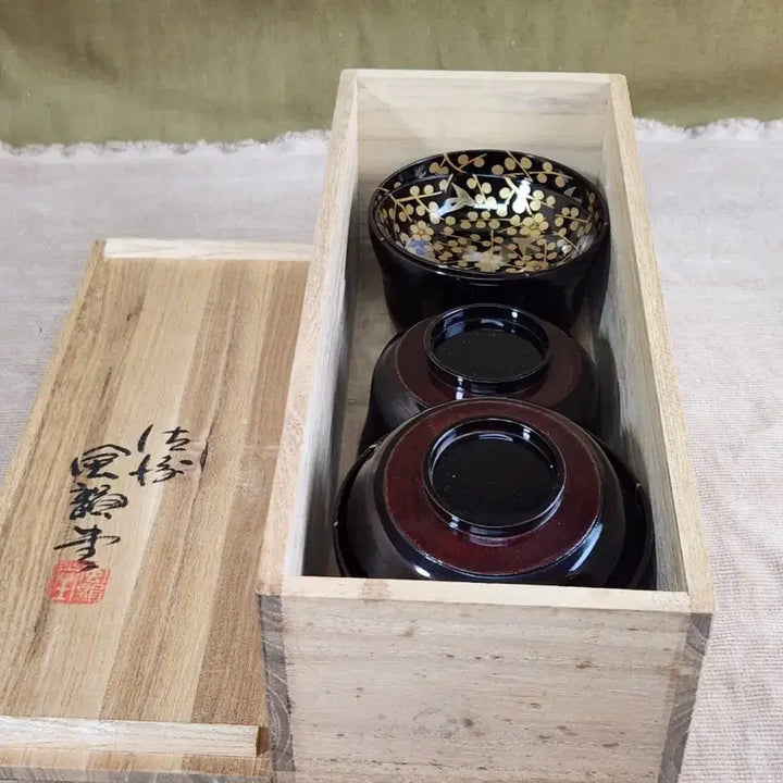 [BUNJANG] Lacquerware Celadon Tea Set with Hand-Painted Gold Inlay / 옻칠 칠기 금채 손그림 고급개완set