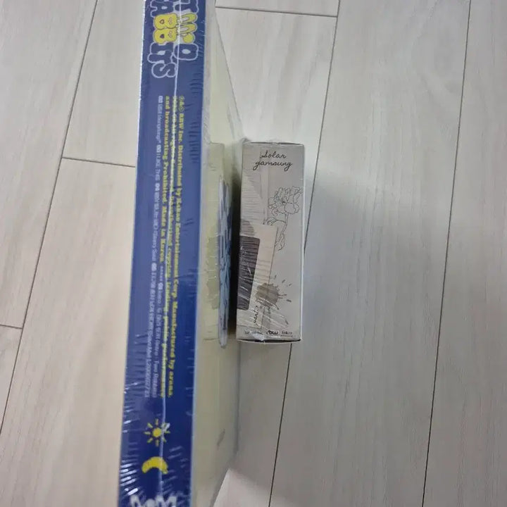 [BUNJANG] Mamamoo 1st Mini Album "TWO RABBITS" Solar Cassette Tape (Sealed) / 미개봉 마마무 1st 미니앨범 TWO RABBITS 앨범 솔라 카세트테이프