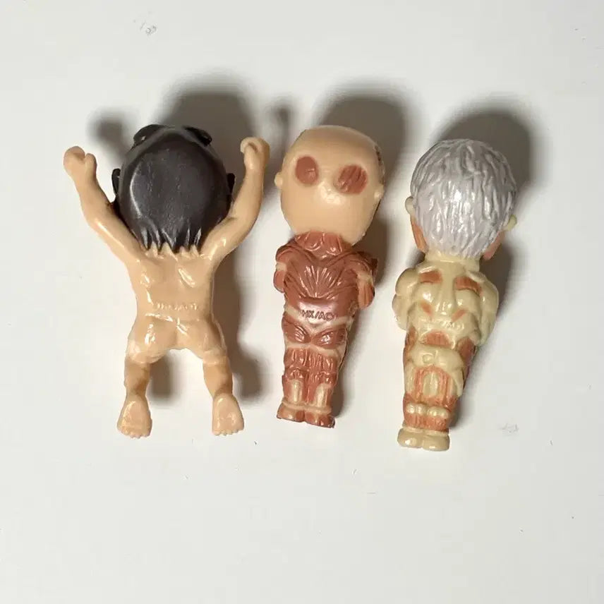 [BUNJANG] Attack on Titan Puchou Chopstick Rest Figure Set (Eren, Colossal Titan, Armored Titan) / 진격의 거인 푸쵸 젓가락 받침대 피규어 고전 에렌 초대형거인 갑옷거인