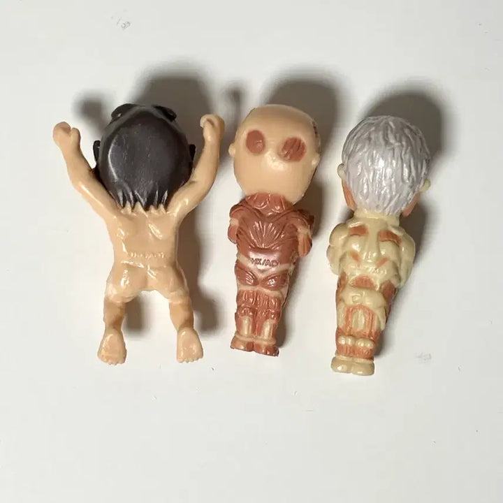 [BUNJANG] Attack on Titan Puchou Chopstick Rest Figure Set (Eren, Colossal Titan, Armored Titan) / 진격의 거인 푸쵸 젓가락 받침대 피규어 고전 에렌 초대형거인 갑옷거인