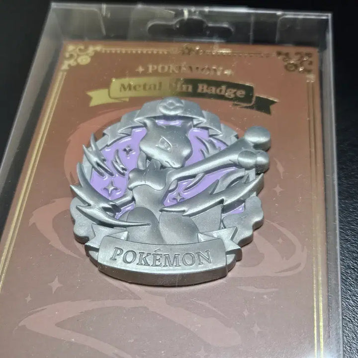 [BUNJANG] Pokemon Store Mewtwo Eternal Antique Metal Pin Badge / 포켓몬 스토어 ETERNAL ANTIQUE METAL 뮤츠 핀뱃지 정품