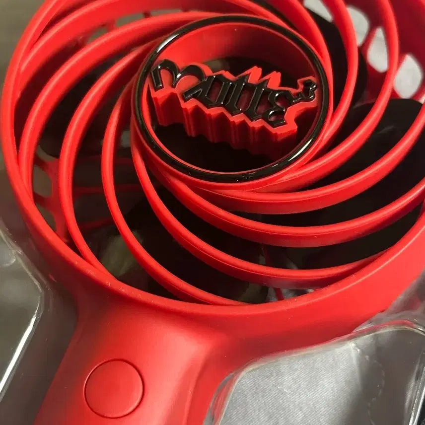 [BUNJANG] G-Dragon MOTTE Handheld Fan Red Unused / 지드래곤 모태 motte 손선풍기 미사용 새 제품