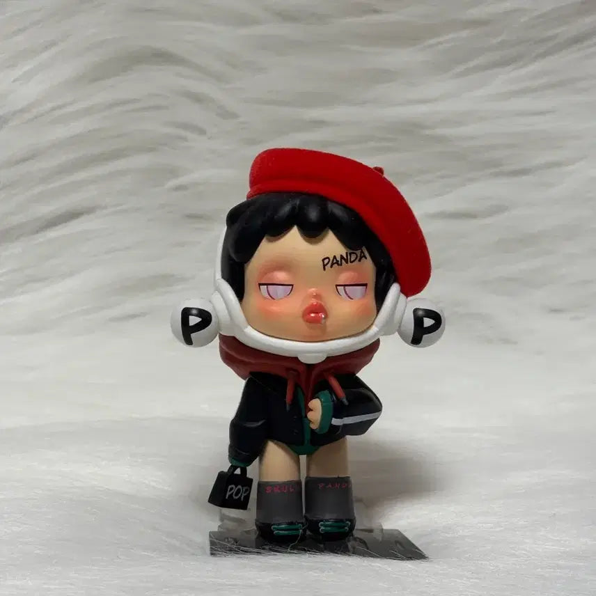 [BUNJANG] POP MART Skullpanda Beret Girl Figure / POP MART 스컬판다 베레모 소녀 피규어