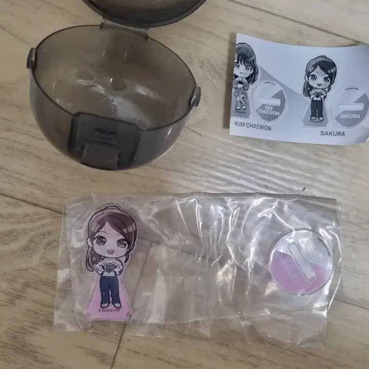 [BUNJANG] LE SSERAFIM ANTIFRAGILE Sakura Acrylic Stand / 피타!데포르메 르세라핌 ANTIFRAGILE 아크릴스탠드 사쿠라