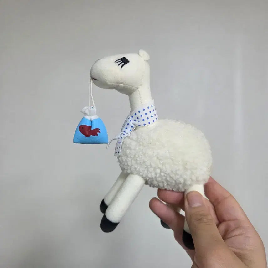 [BUNJANG] Vintage Plush Toy Character Collection (Kapibarasan, Alpaca, Goldfish) / 빈티지 토이 인형 고전 만화 피규어 캐릭터 산엑스 카피바라상 알파카 금붕어