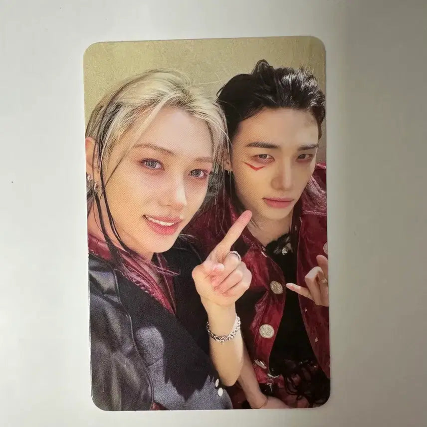 [BUNJANG] Stray Kids This&amp;That Soundwave Lucky Draw Felix Hyunjin Photocard / StrayKids This&amp;That 스키즈 디스앤댓 사웨 럭드 필릭스 현진 포카