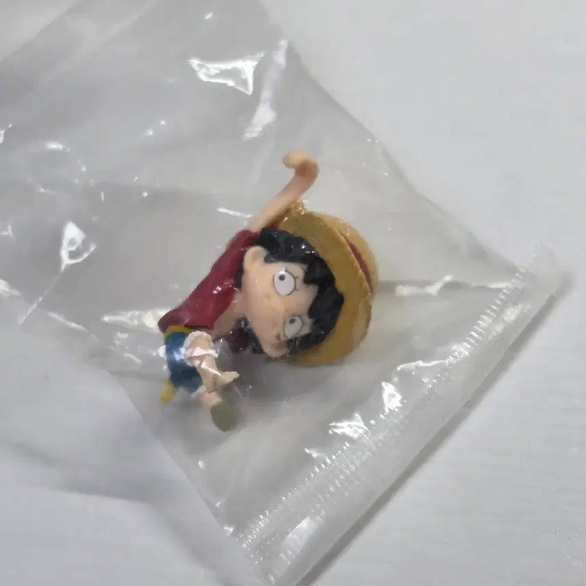 [BUNJANG] One Piece Luffy Water Ability User Figure / 원피스 루피 가챠 피규어 수중 능력자 물 위의 능력자