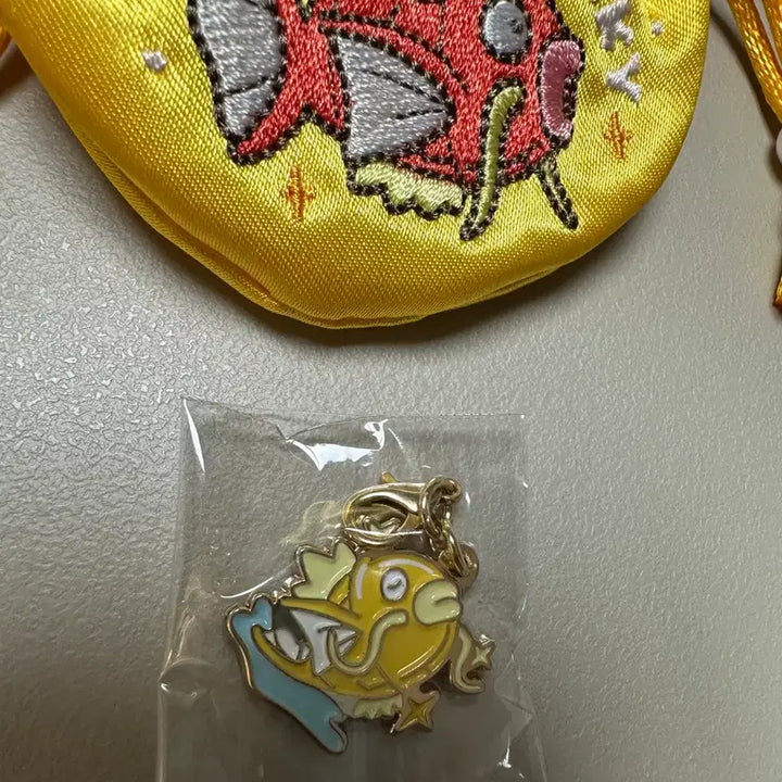 [BUNJANG] Pokemon Woonoongdoowon Popup Magikarp Lucky Bag Metal Charms Set (Includes Gold) / 포켓몬 무릉도원 팝업 잉어킹 복주머니 메탈참 3종일괄 (황금포함)