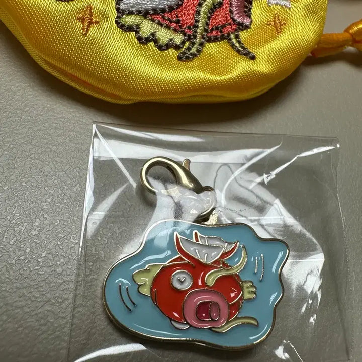 [BUNJANG] Pokemon Woonoongdoowon Popup Magikarp Lucky Bag Metal Charms Set (Includes Gold) / 포켓몬 무릉도원 팝업 잉어킹 복주머니 메탈참 3종일괄 (황금포함)