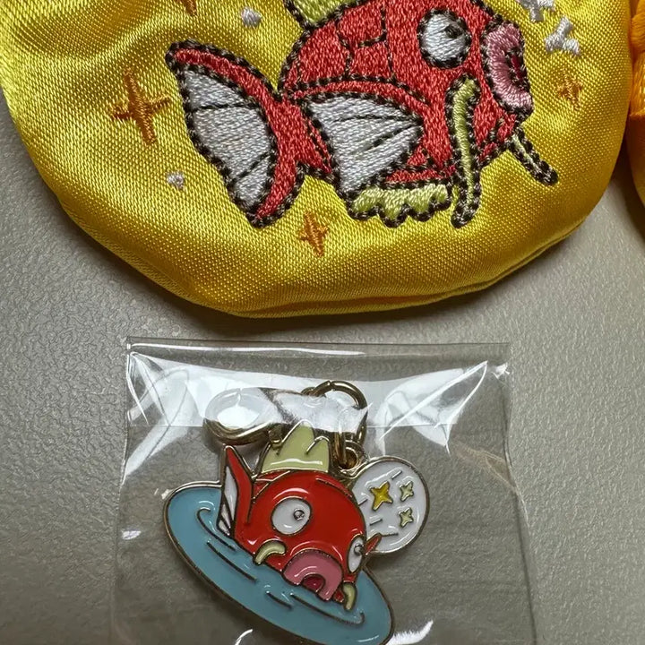 [BUNJANG] Pokemon Woonoongdoowon Popup Magikarp Lucky Bag Metal Charms Set (Includes Gold) / 포켓몬 무릉도원 팝업 잉어킹 복주머니 메탈참 3종일괄 (황금포함)