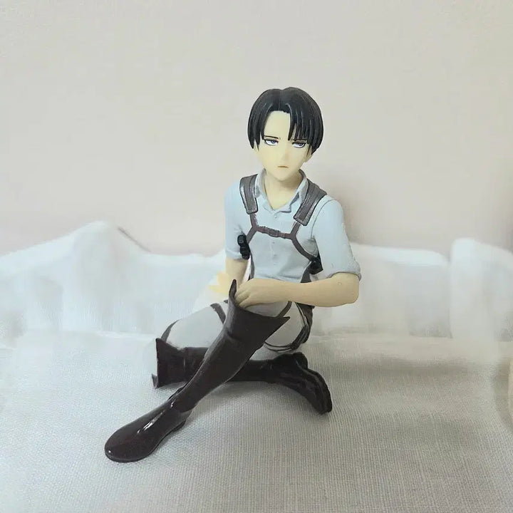 [BUNJANG] Attack on Titan Levi Ichiban Kuji G Prize Figure / 진격의거인 리바이 제일복권 이치방쿠지 g상 고전 피규어