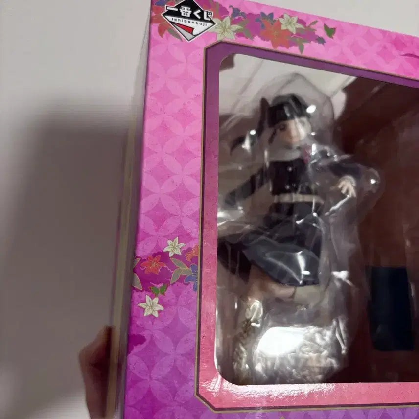 [BUNJANG] Demon Slayer Kanao D Prize Figure &amp; Attack on Titan Levi E Prize Figure Bundle Set / 쿠지 귀칼 카나오 d상 리바이 e상 일괄