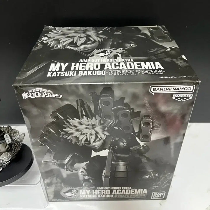[BUNJANG] GiGA Jump Limited Edition Black Bakugo Figure / 나히아 나의 히어로 아카데미아 GiGA 점프 한정판 블랙 바쿠고 피규어