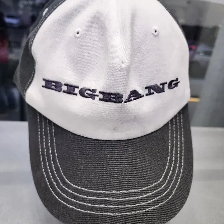 [BUNJANG] BIGBANG Cosmos Two-Tone Ball Cap White/Black / 빅뱅 BIGBANG 콘서트 엠디 코스모스 투톤 볼캡 모자 화이트 블랙