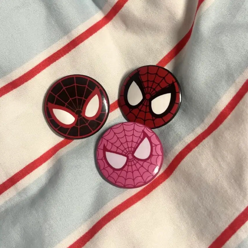 [BUNJANG] Handmade Spider-Man Pin Badge / 스파이더맨 핀뱃지