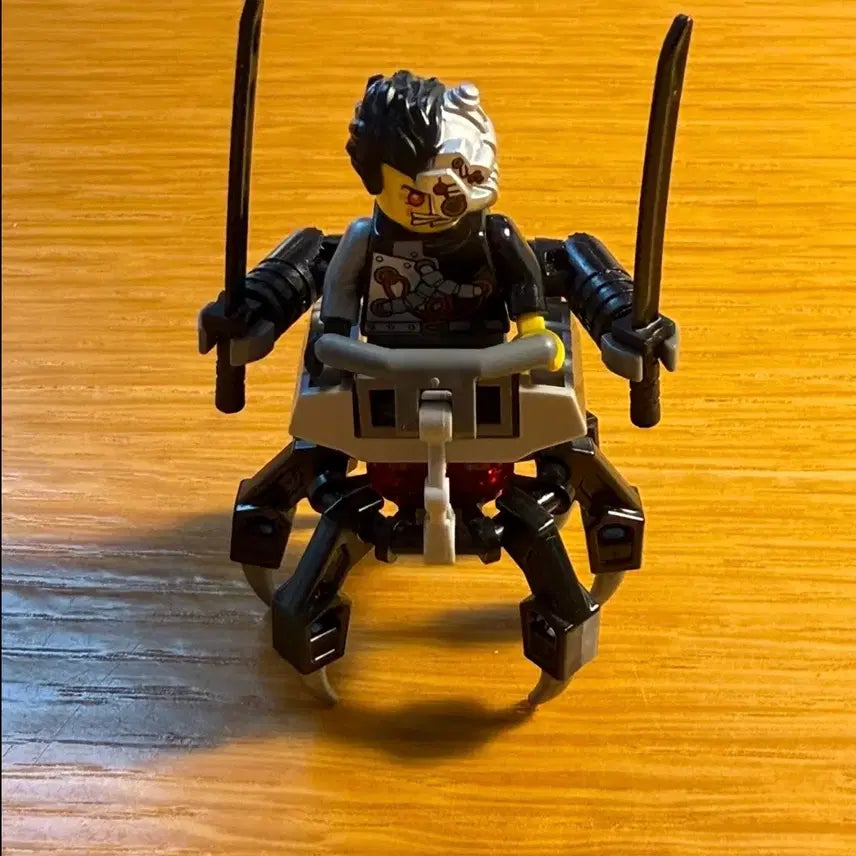 [BUNJANG] LEGO Ninjago Cyrus Borg Minifigure / 레고 닌자고 사이러스 보그 유일매물 미니피규어