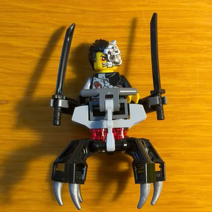 [BUNJANG] LEGO Ninjago Cyrus Borg Minifigure / 레고 닌자고 사이러스 보그 유일매물 미니피규어