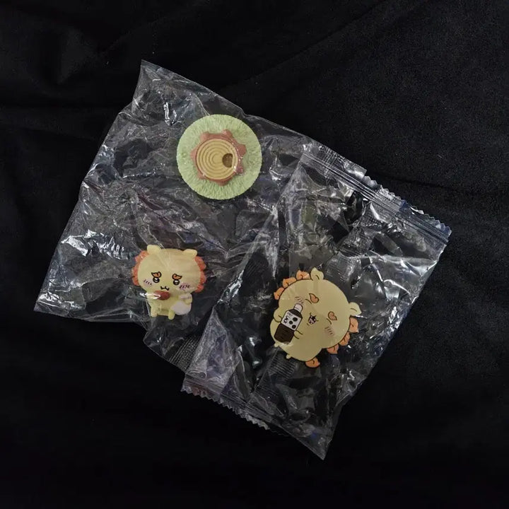 [BUNJANG] Chiikawa Mini Gacha Figure &amp; Rubber Magnet Bundle (Unsealed) / 먼작귀 치이카와 시사 미니 가챠 피규어+고무 러버 자석 일괄