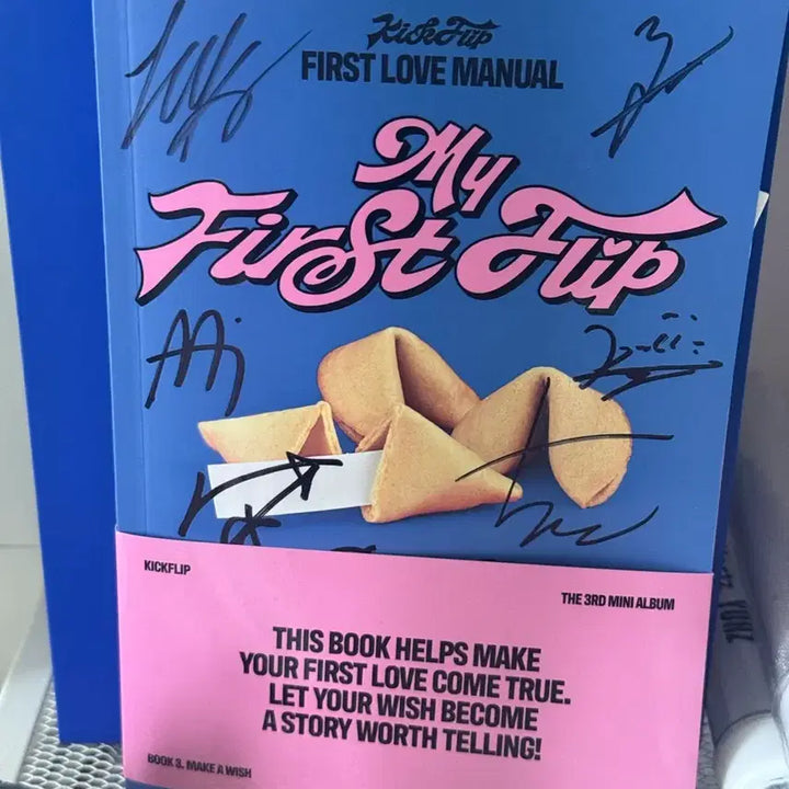 [BUNJANG] Kickflip Autographed Album (No Maru) / 킥플립(마루X) 싸인앨범 양도