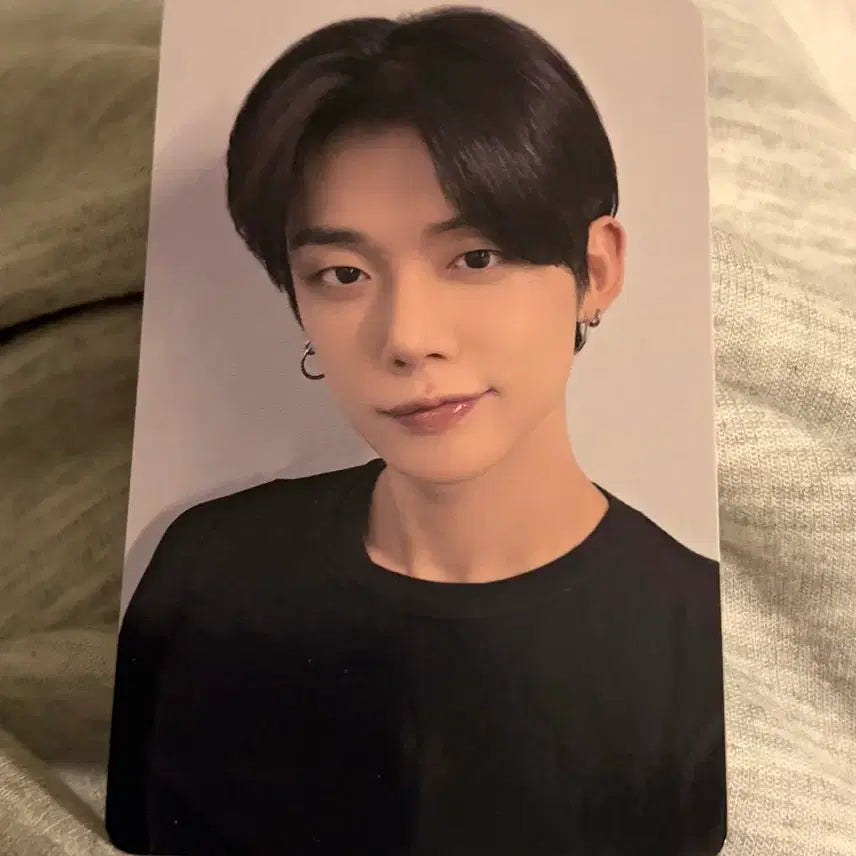 [BUNJANG] TXT Yeonjun Super Rare IZ*WE Photocard / 투바투연준 초초초희귀매물 이즈위포카 양도