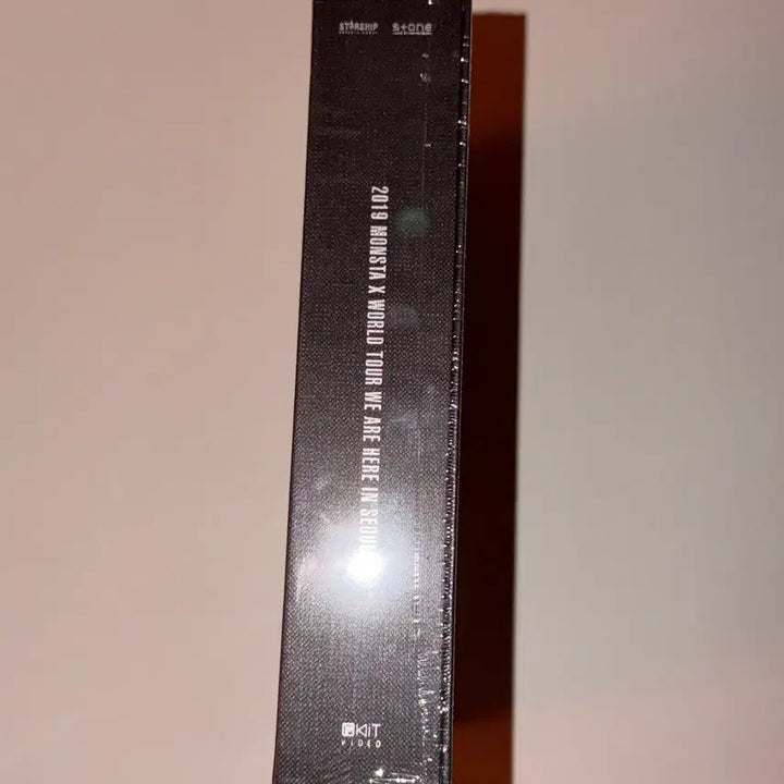 [BUNJANG] MONSTA X 2019 World Tour WE ARE HERE Kit Sealed / 몬스타엑스 2019 월드 투어 WE ARE HERE 키트 미개봉