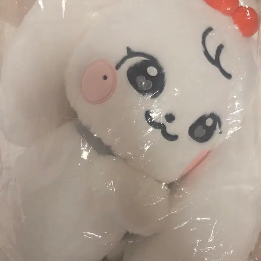 [BUNJANG] IVE Wonyoung Everland Hug Bag (Cherry Ver.) / 아이브 체리 미니브 원영 에버랜드 허그가방