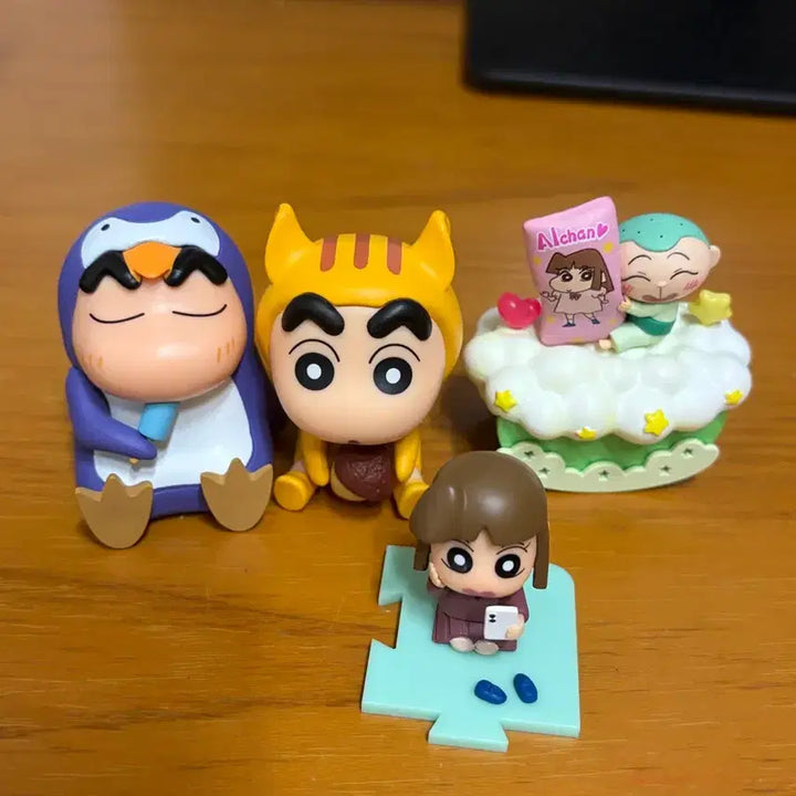 [BUNJANG] Crayon Shin-chan Character Figure Bundle Set / 짱구는 못말려 피규어 일괄