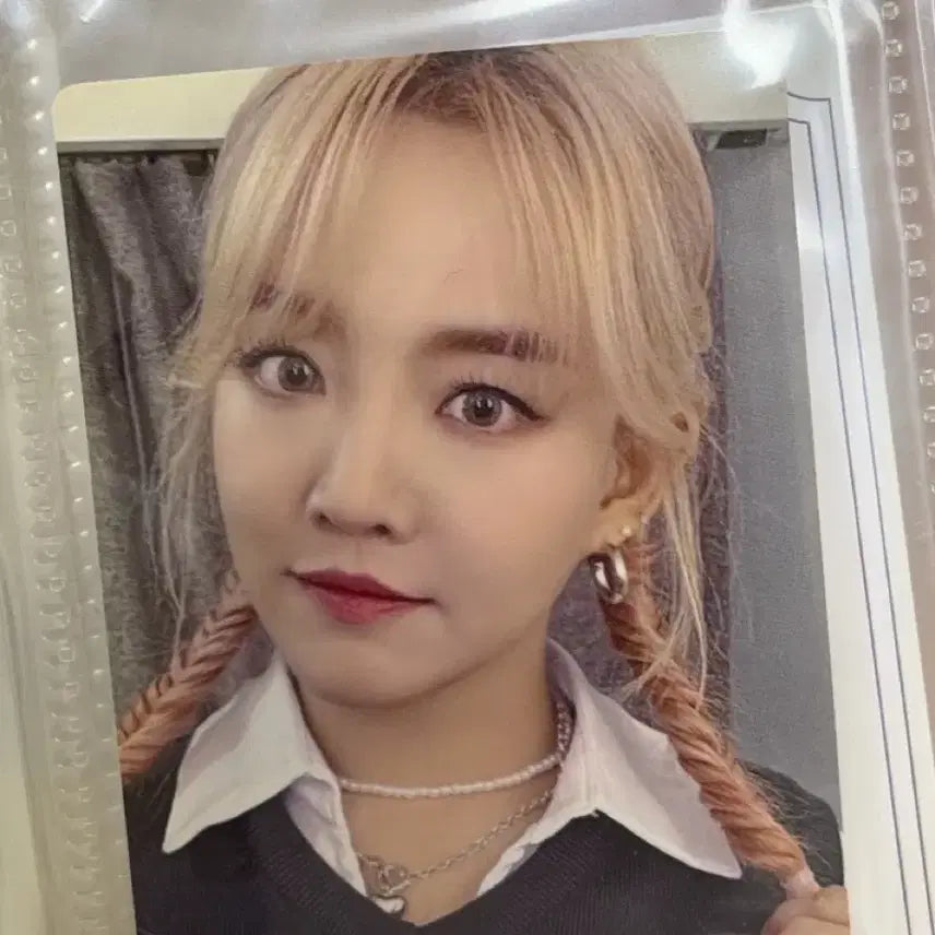 [BUNJANG] Younha Official Lightstick Photocard Bundle Set / 윤하 응원봉 포카 일괄