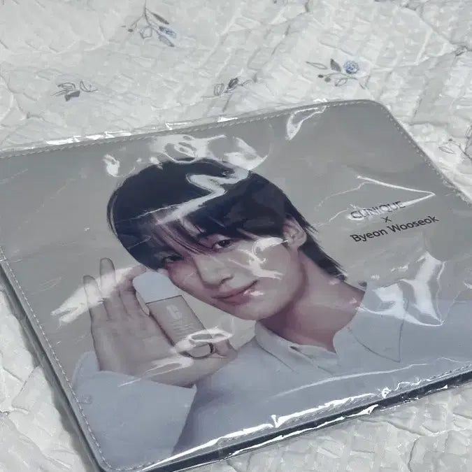 [BUNJANG] Byun Woo Seok x Clinique Official Mousepad / 공식> 크리니크 변우석 마우스패드