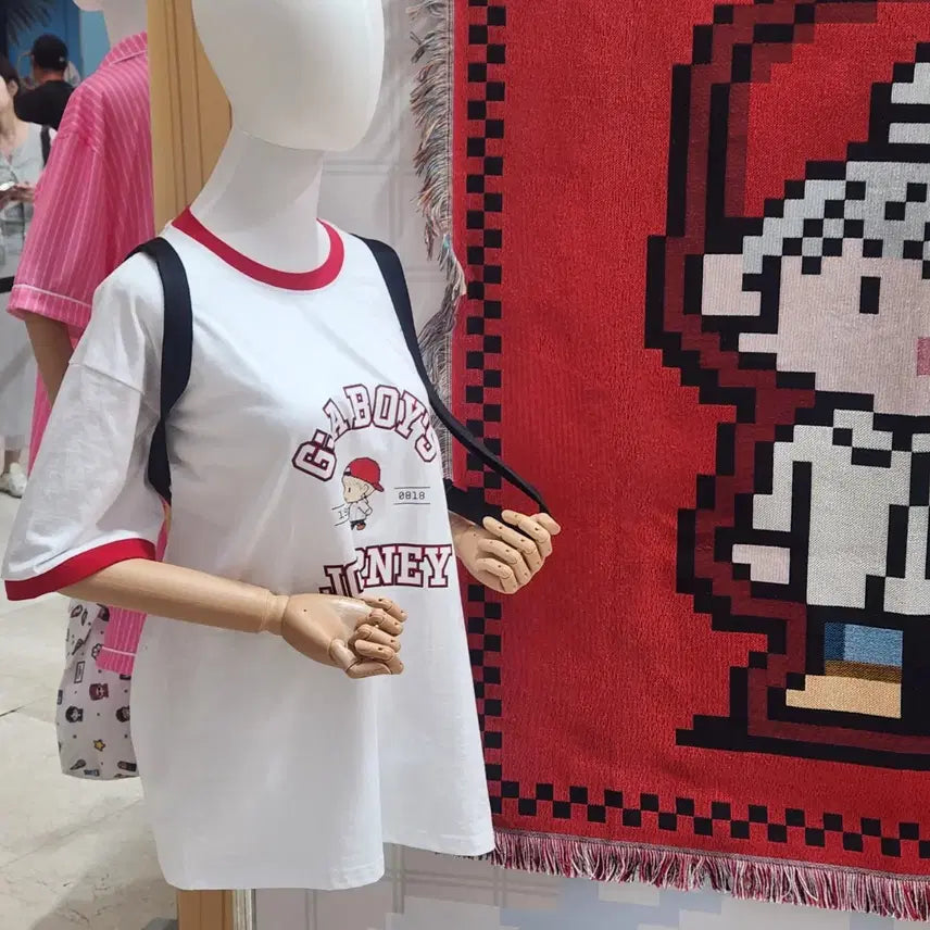 [BUNJANG] G-Dragon G-ABOYS Journey T-Shirt White Red / (미개봉 새상품)지드래곤 타임스퀘어 팝업 화이트 레드
