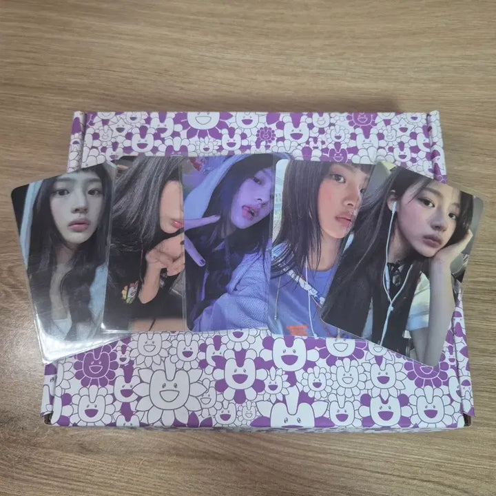 [BUNJANG] NewJeans Supernatural Album Minji Version Photocard / 슈퍼내츄널 앨범민지버전 팝니당