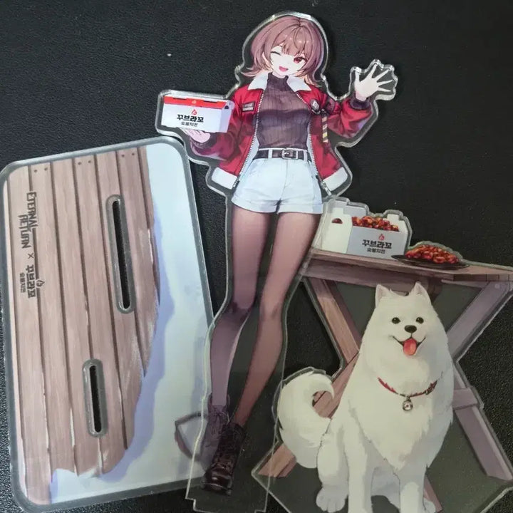 [BUNJANG] Eternal Return Estelle Kubrako Collaboration Acrylic Stand / [새상품] 이터널리턴 에스텔 꾸브라꼬 콜라보 아크릴스탠드