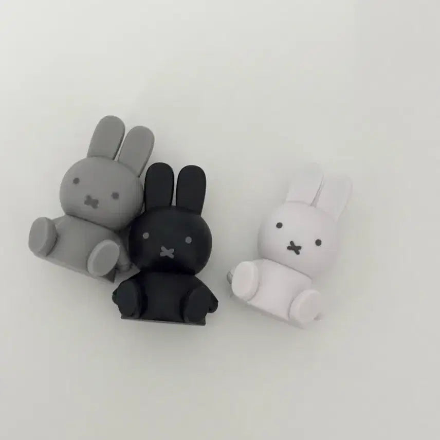[BUNJANG] Daiso Miffy Mini Figure Black &amp; White Set / 새상품 ; 다이소 미피 미니 피규어 흑백
