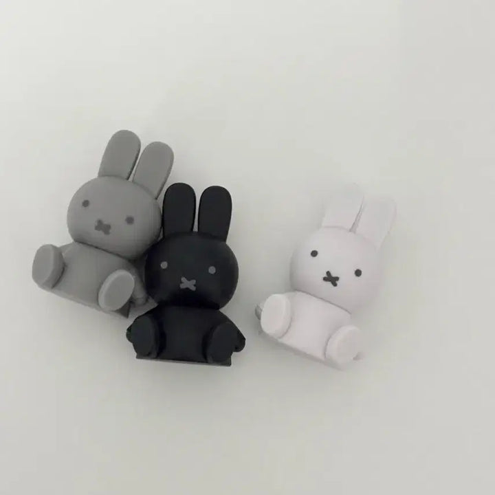 [BUNJANG] Daiso Miffy Mini Figure Black &amp; White Set / 새상품 ; 다이소 미피 미니 피규어 흑백