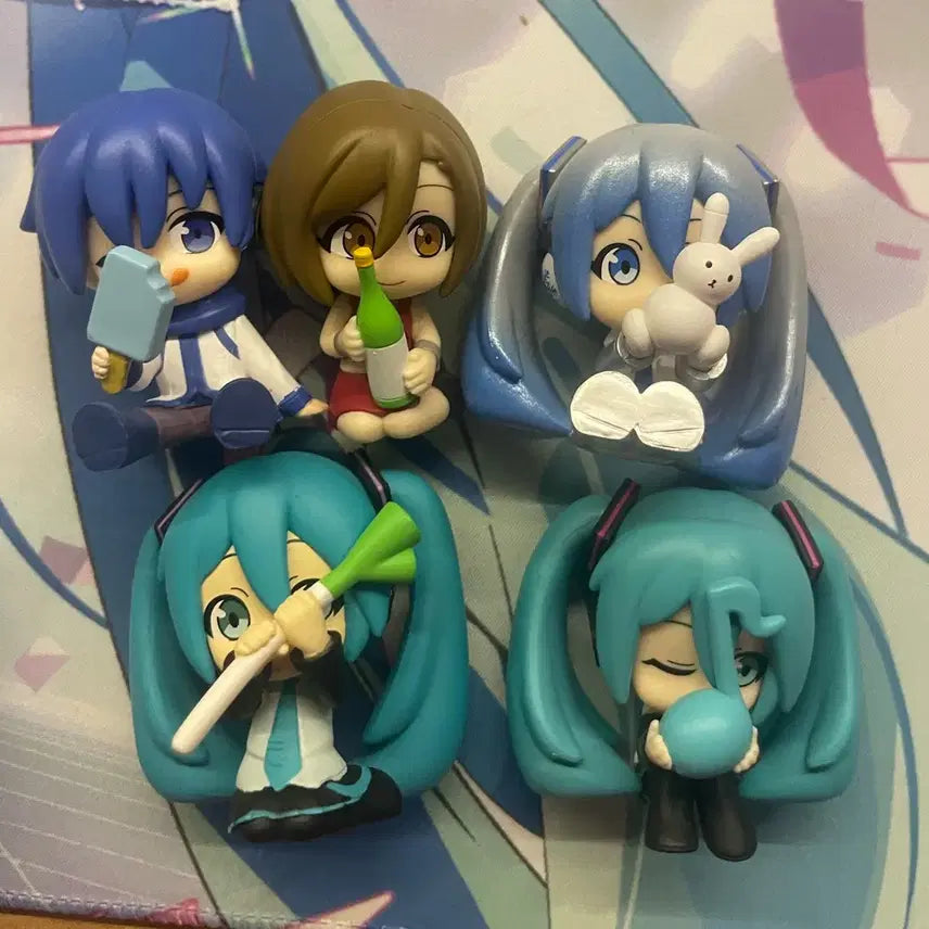 [BUNJANG] Vocaloid Hatsune Miku Gacha Figure Set / 미쿠 가챠 세트 일괄로 2만원에 팝니다