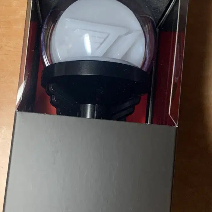 [BUNJANG] T1 Unsealed Lightstick + Photocard / T1 티원 미개봉 응원봉 +포토카드