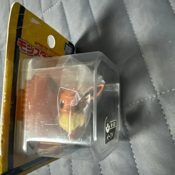 [BUNJANG] Takara Tomy Pokemon Eevee Figure M-069 / 타카라 토미 포켓몬스터 이브이 피규어 M-069 팝니다