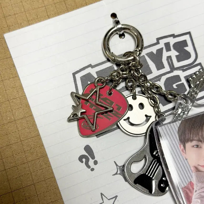 [BUNJANG] ATEEZ 2024 Fanmeeting Hongjoong Mini Photo Acrylic Keyring / 에이티즈 2024 팬미팅 엠디 ATEEZ FANMEETING 홍중 증사 키링