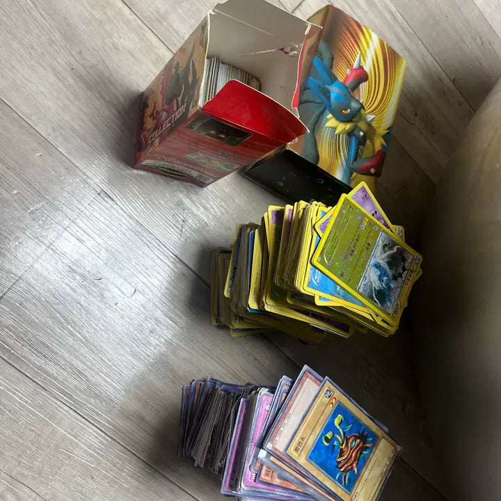 [BUNJANG] Dragon Village, Pokemon, Yu-Gi-Oh! &amp; More Card Collection Bundle / 드래곤 빌리지 드빌 &amp; 포켓몬 &amp; 유희왕 등 카드 및 동전, 토큰, 악세사리 모음